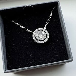 NWT Swarovski Crystal Halo Pendant Necklace - Women Jewelry